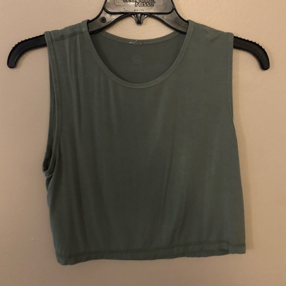 Hydrojug Crop Tank (Sage Green)